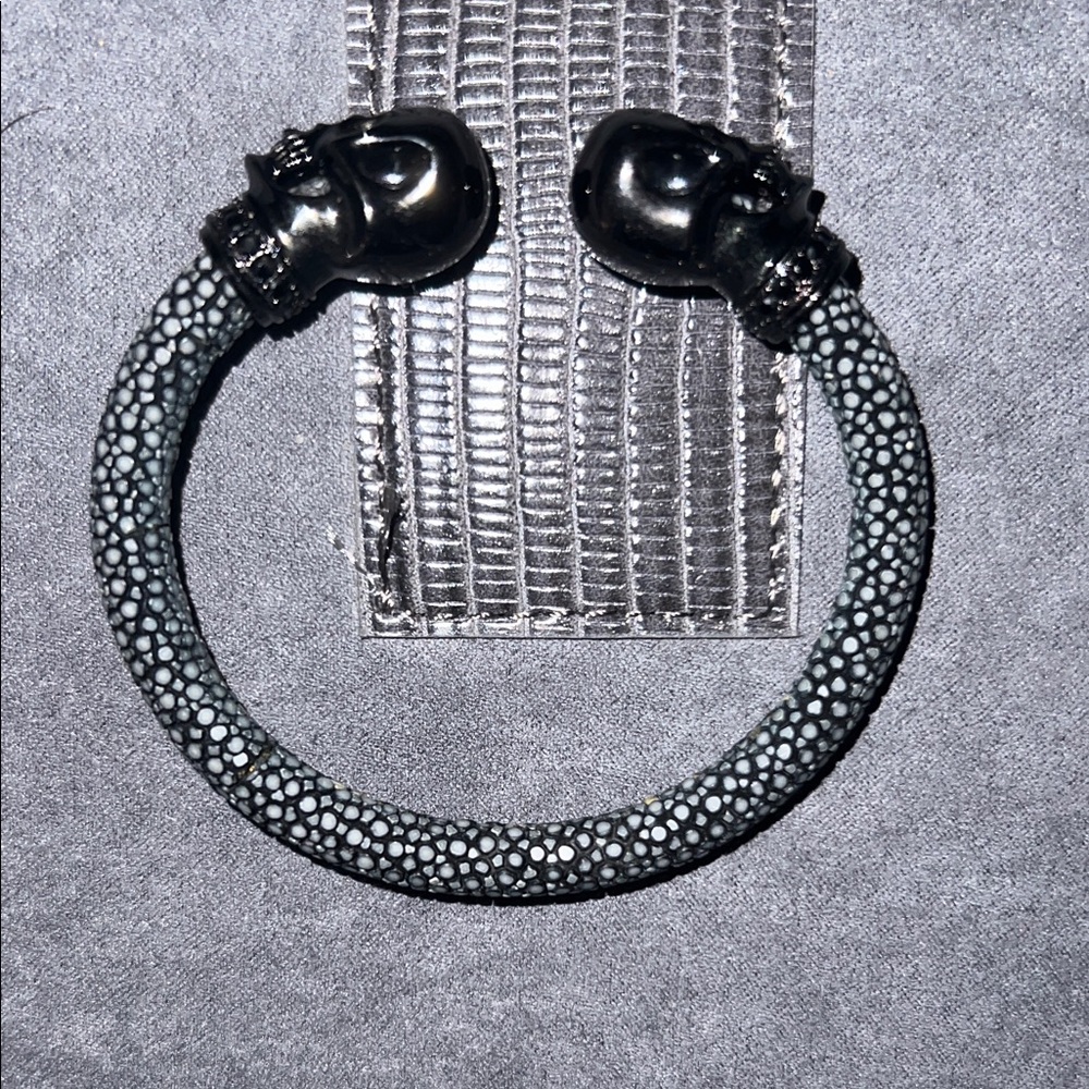Black and Gray Skull Bracelet